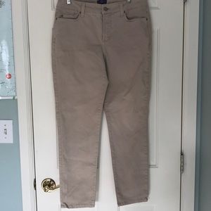 NYDJ khaki ankle length pant.